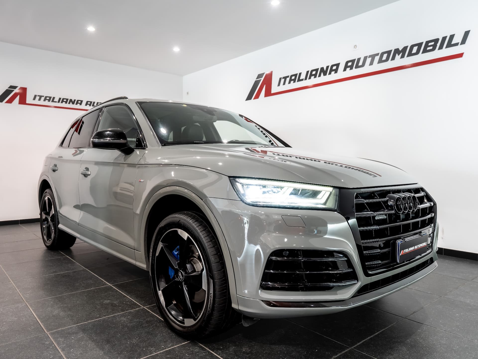 AUDI Q5-1.jpg