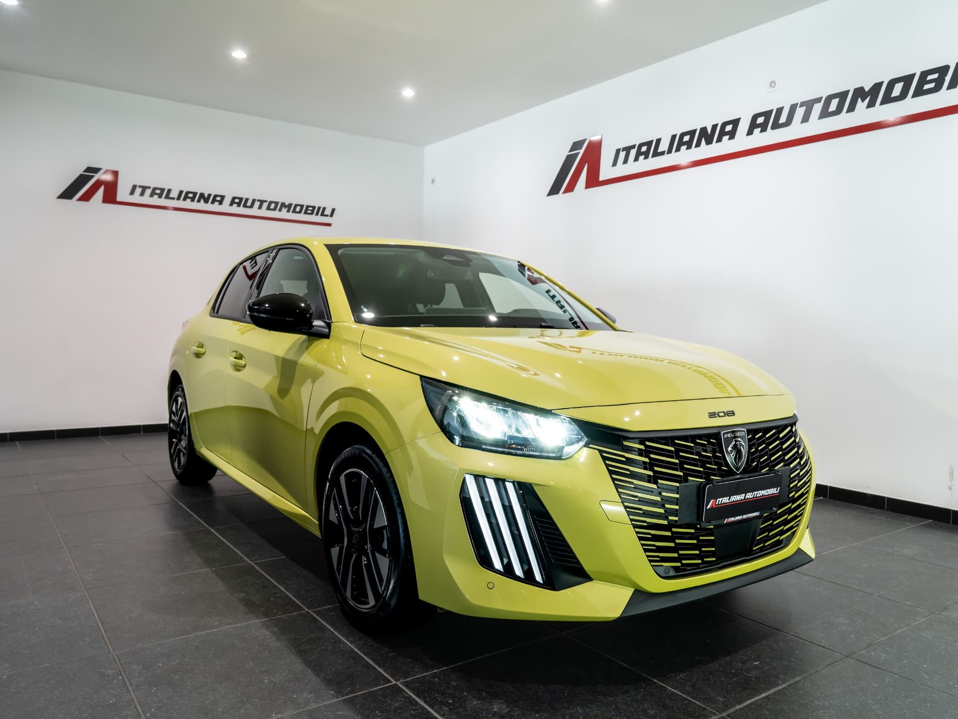 Peugeot 208